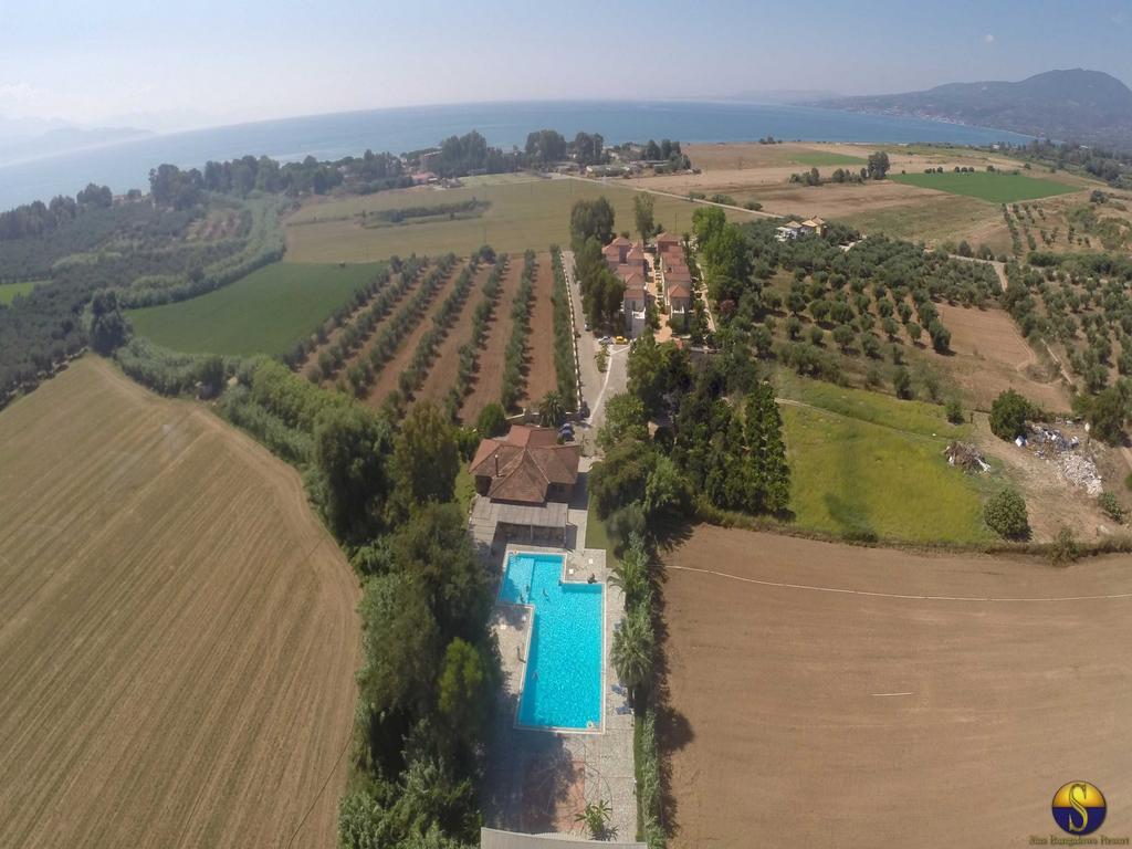 Hotel Sias Resort Agios Avgoustinos Buitenkant foto