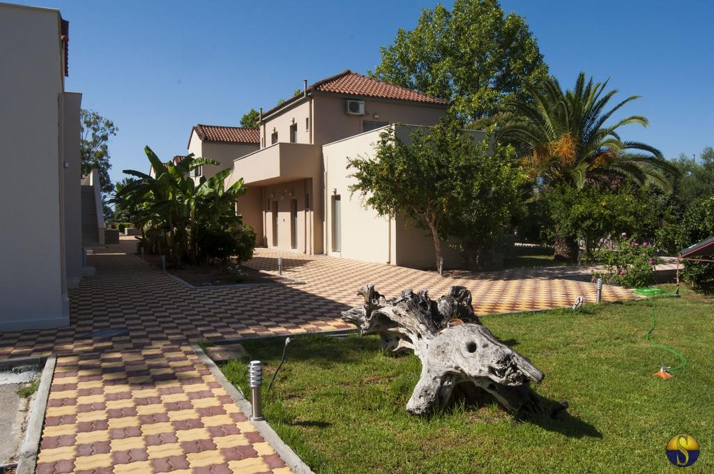 Hotel Sias Resort Agios Avgoustinos Buitenkant foto