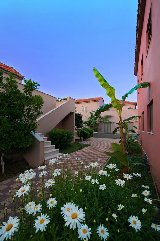 Hotel Sias Resort Agios Avgoustinos Buitenkant foto