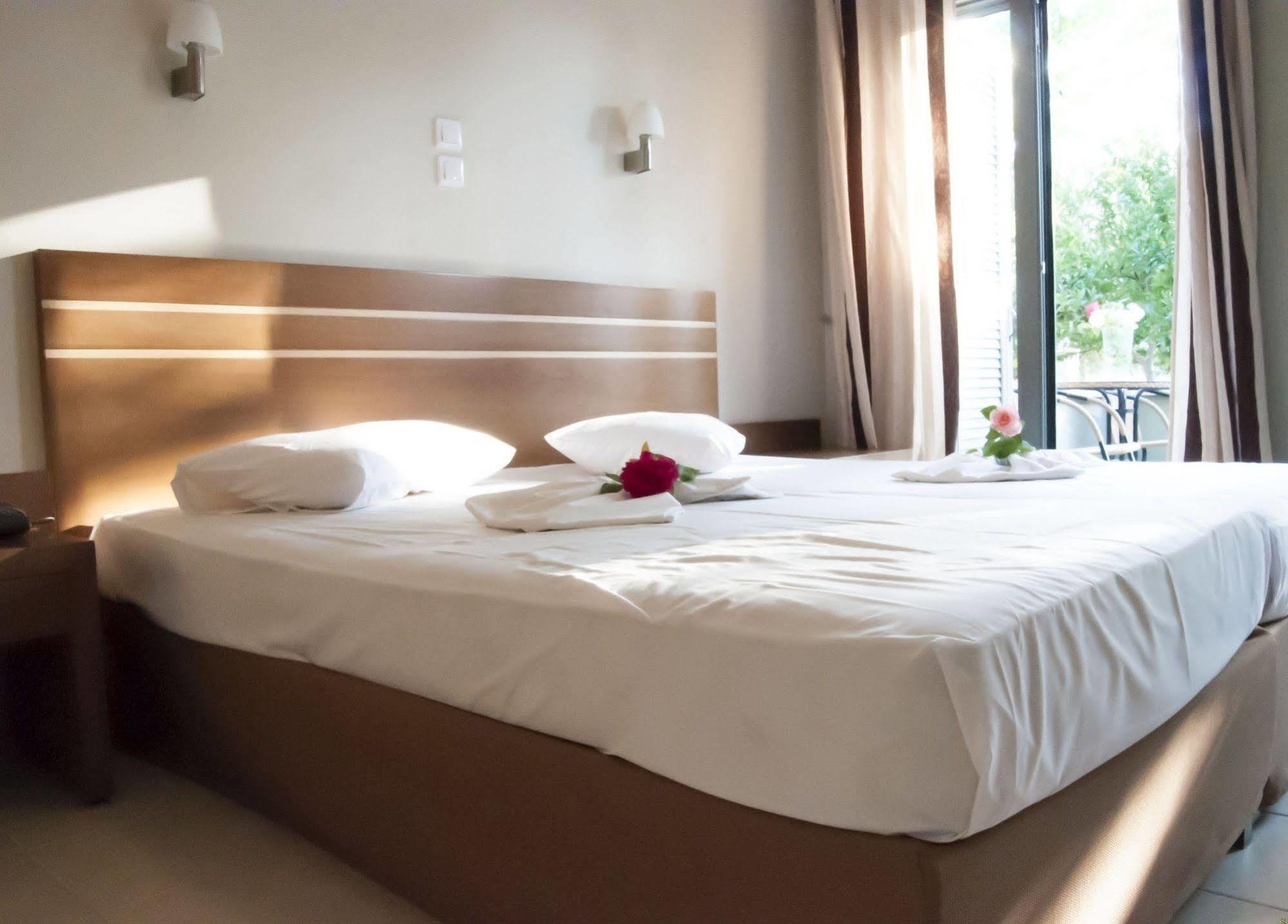 Hotel Sias Resort Agios Avgoustinos Buitenkant foto