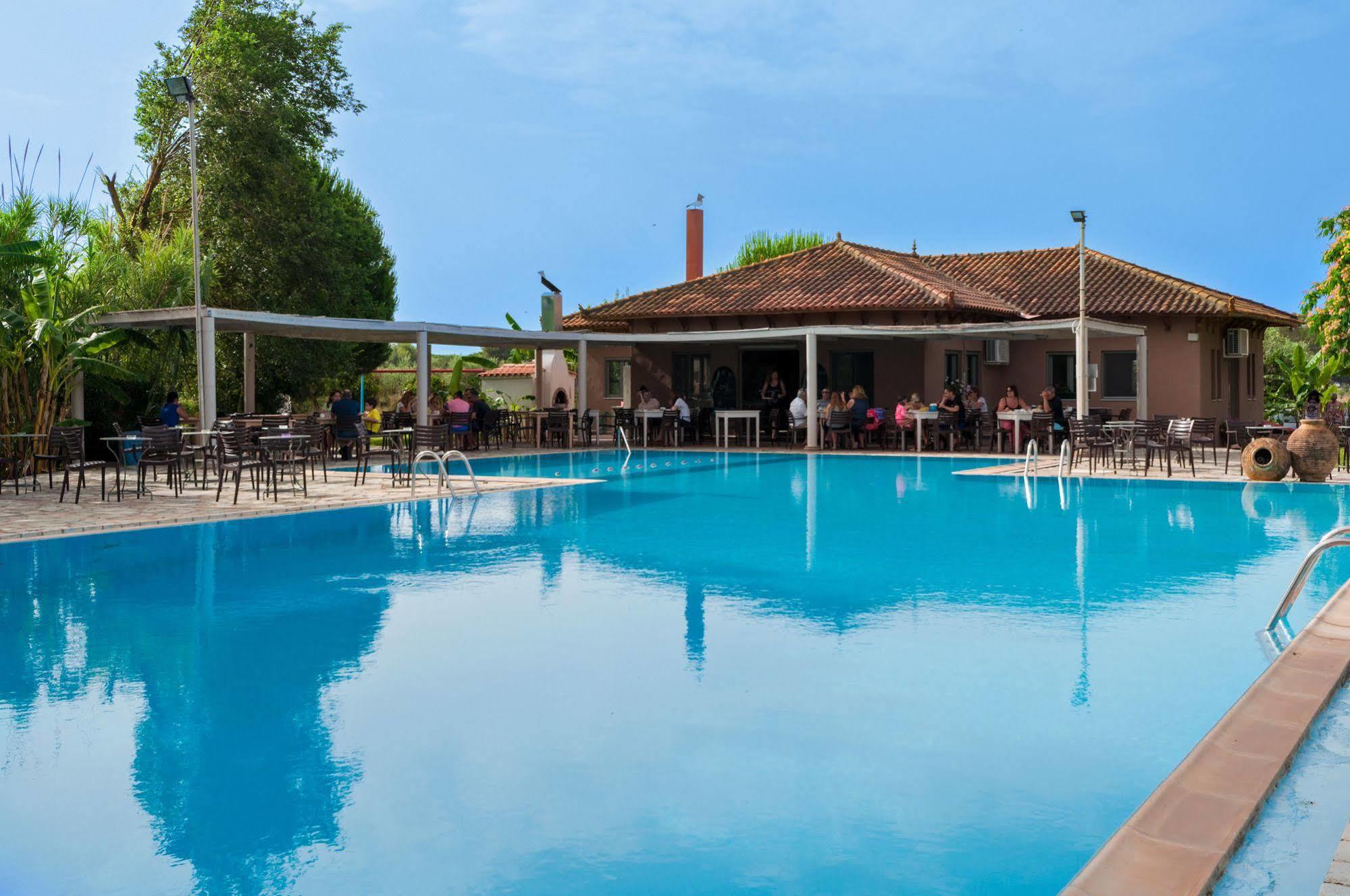 Hotel Sias Resort Agios Avgoustinos Buitenkant foto